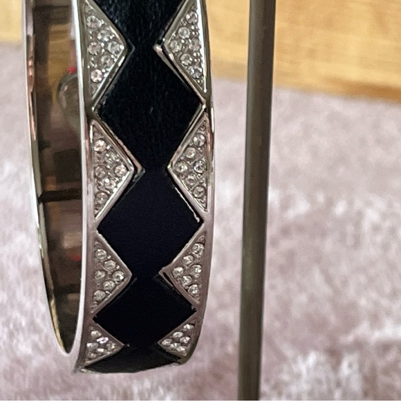 House of Harlow Sunburst Pave Rhinestones Bangle Bracelet Black Leather inlay - Picture 3 of 9